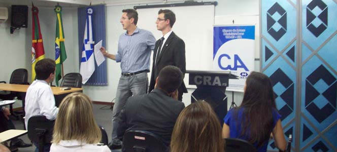 Troca de Cartões debate a Responsabilização dos Sócios e Administradores Troca de Cartões debate a Responsabilização dos Sócios e Administradores